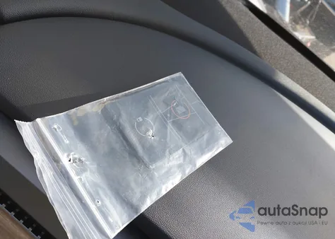 2025 Tesla Model Y z USA, uszkodzony, nr VIN 7SAYGDEE2SF287262